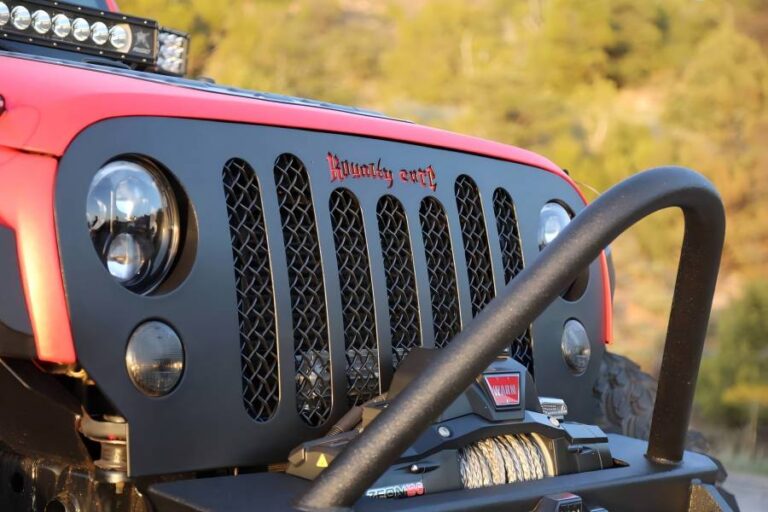 The legendary code of Jeep's seven-hole grille